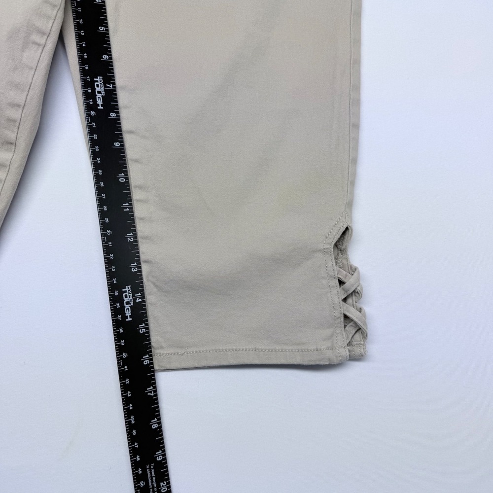 Croft & Barrow Womens Small Khaki Tan Elastic Waist Lattice Hem Capri Crop Pants - Picture 9 of 9